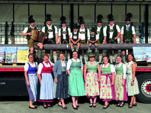 Maibaum für Rom macht Zwischenstopp im Inntal
