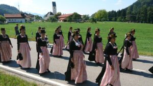 Trachtenfrauen - GTEV Alpenrose Nußdorf am Inn